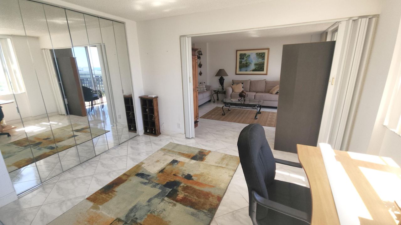 For Rent: $3,995 (2 beds, 2 baths, 1031 Square Feet)