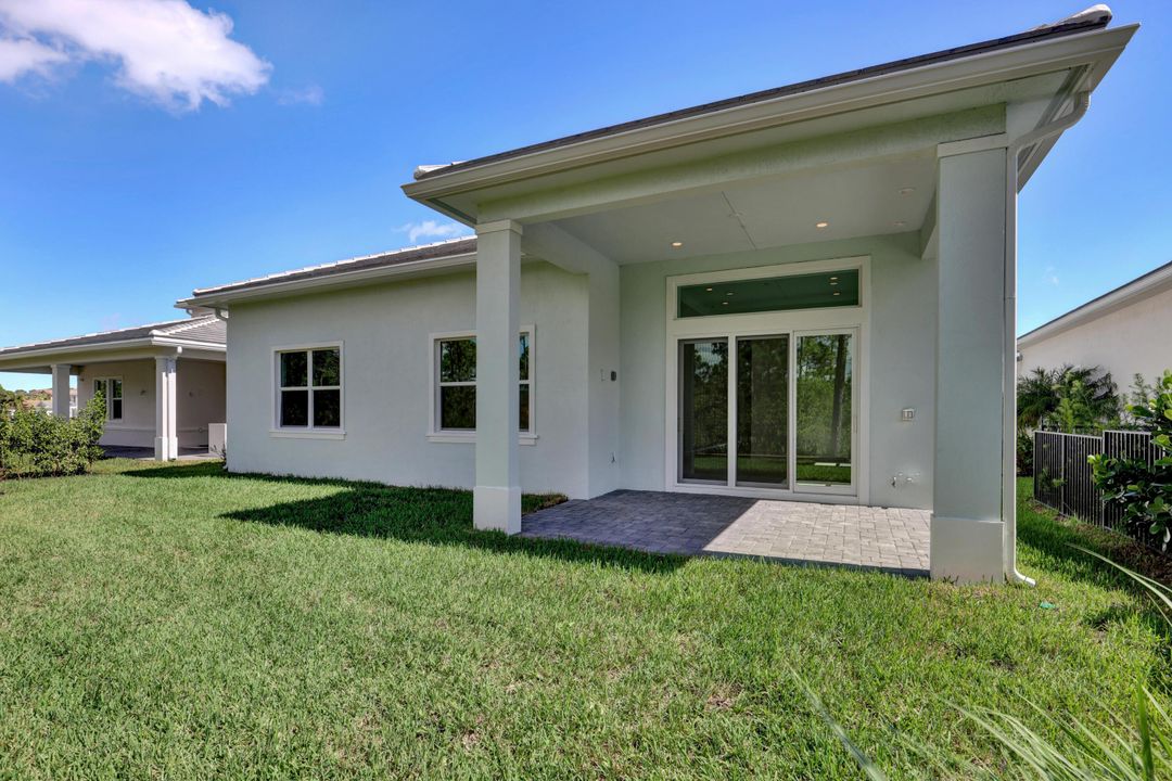 En Venta: $784,000 (4 camas, 3 baños, 2560 Pies cuadrados)