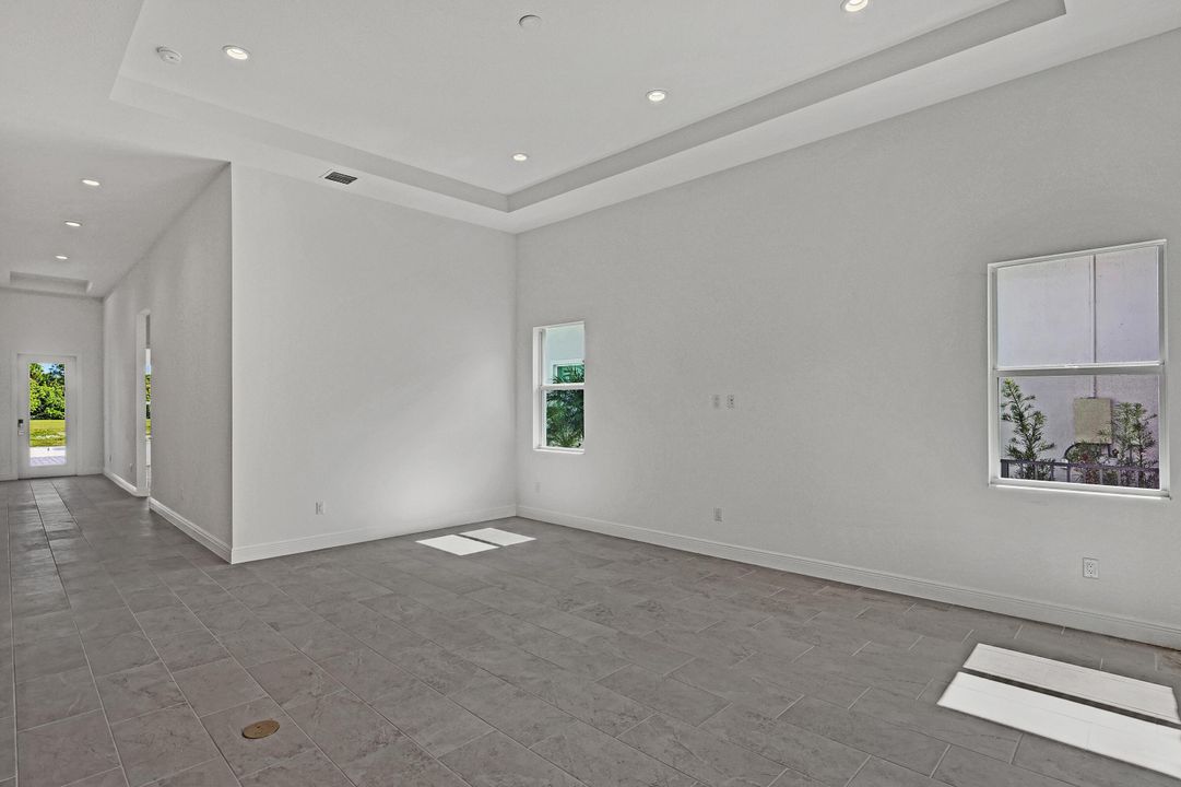 En Venta: $784,000 (4 camas, 3 baños, 2560 Pies cuadrados)