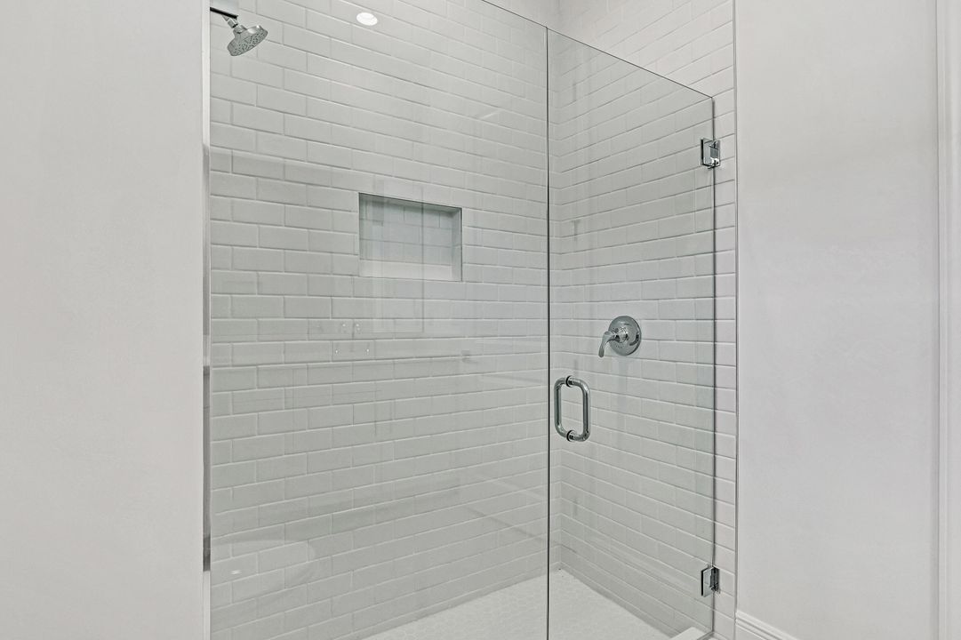 En Venta: $784,000 (4 camas, 3 baños, 2560 Pies cuadrados)