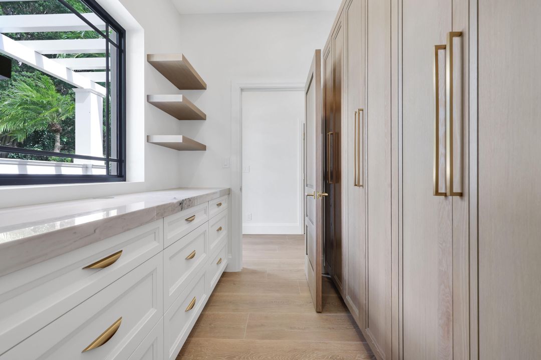 En Venta: $7,200,000 (5 camas, 5 baños, 4922 Pies cuadrados)