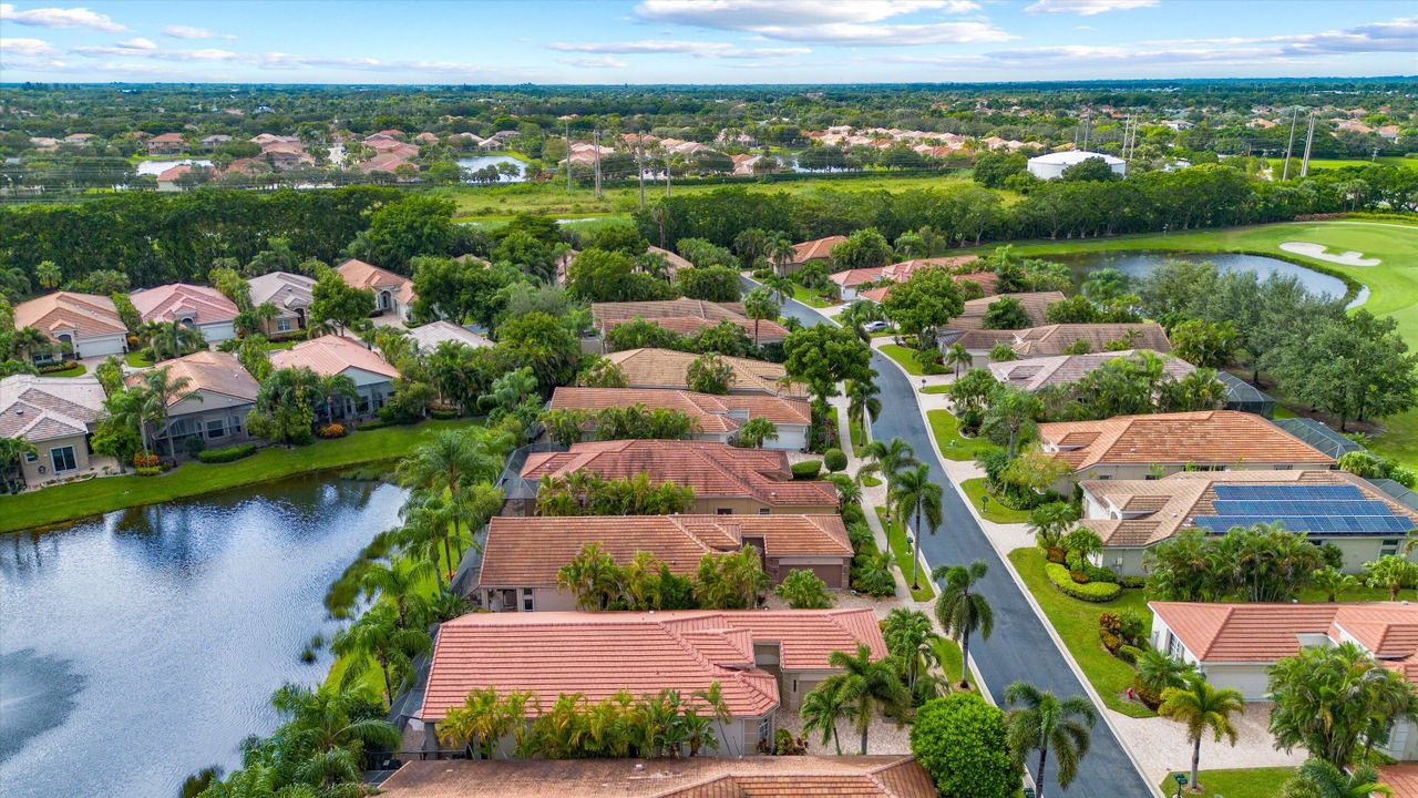 Active With Contract: $615,000 (3 beds, 2 baths, 2249 Square Feet)