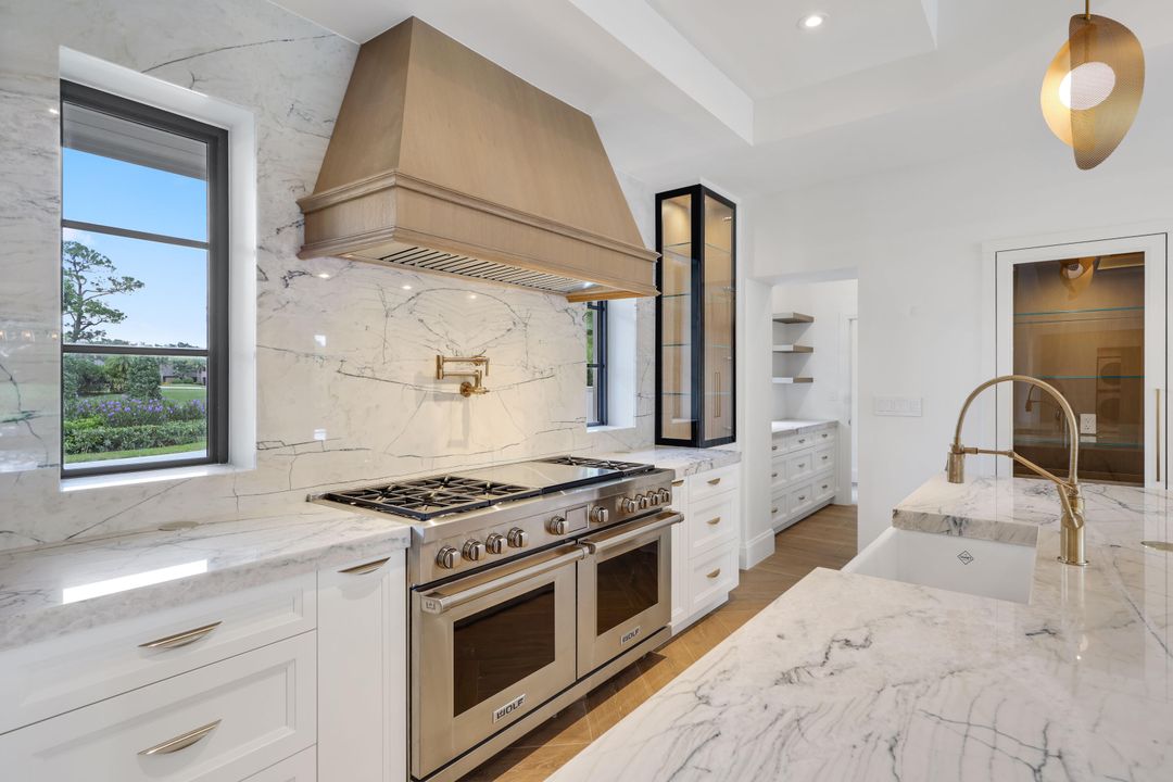 En Venta: $7,200,000 (5 camas, 5 baños, 4922 Pies cuadrados)