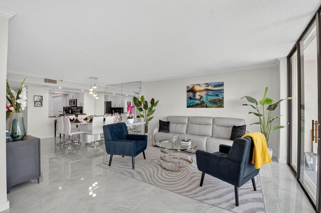 En Venta: $399,000 (3 camas, 2 baños, 1682 Pies cuadrados)