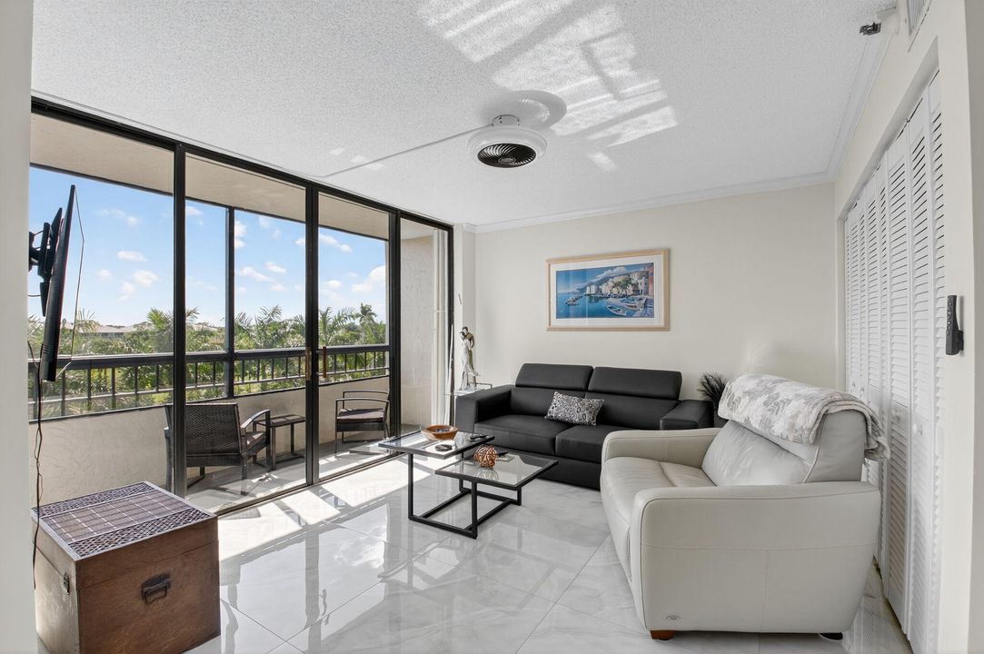 En Venta: $399,000 (3 camas, 2 baños, 1682 Pies cuadrados)