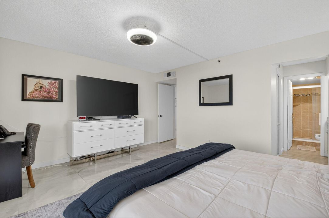 En Venta: $399,000 (3 camas, 2 baños, 1682 Pies cuadrados)