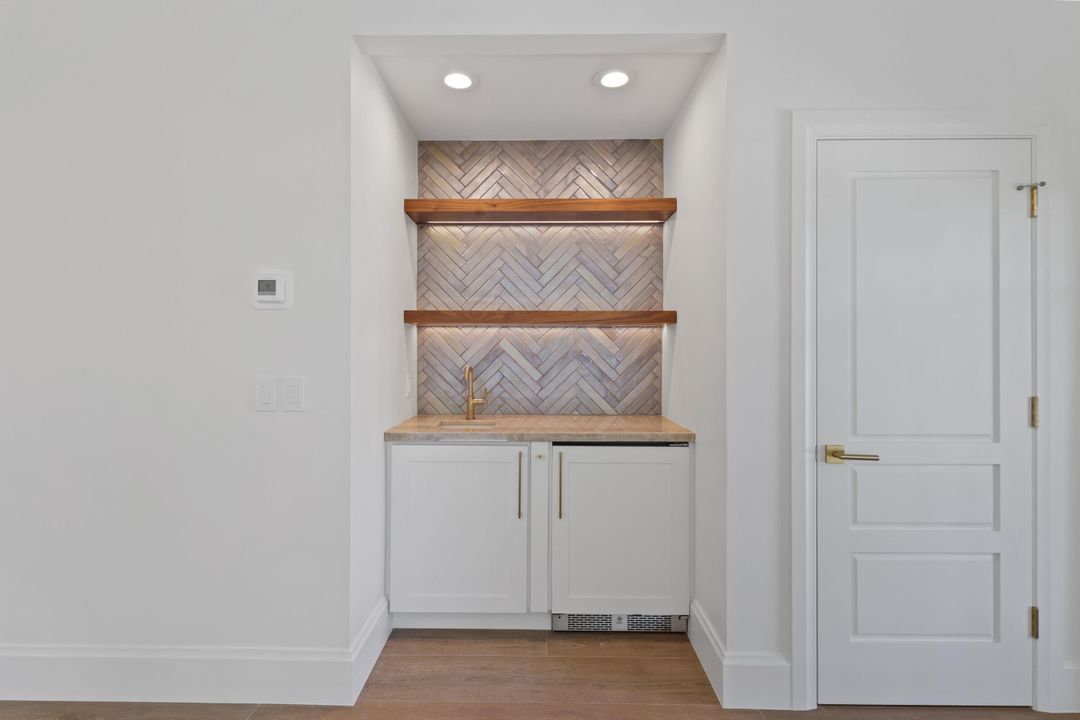 En Venta: $7,200,000 (5 camas, 5 baños, 4922 Pies cuadrados)