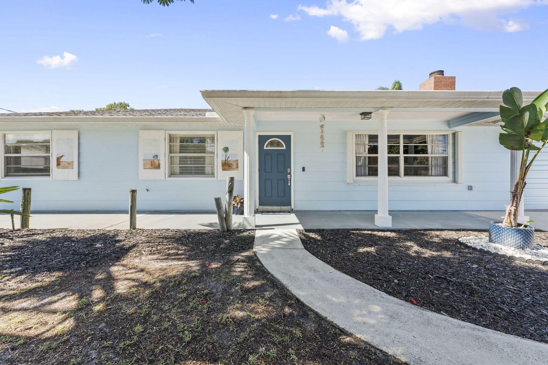 Active With Contract: $379,000 (3 beds, 2 baths, 1700 Square Feet)