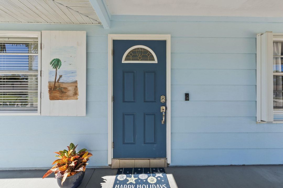 Active With Contract: $379,000 (3 beds, 2 baths, 1700 Square Feet)