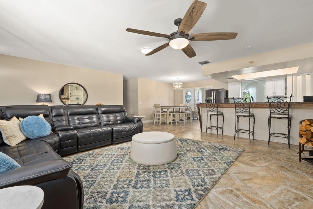 Active With Contract: $379,000 (3 beds, 2 baths, 1700 Square Feet)