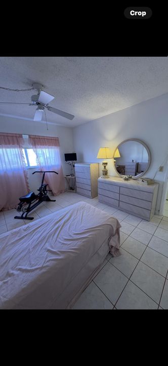 合同活跃: $149,900 (2 贝兹, 2 浴室, 858 平方英尺)