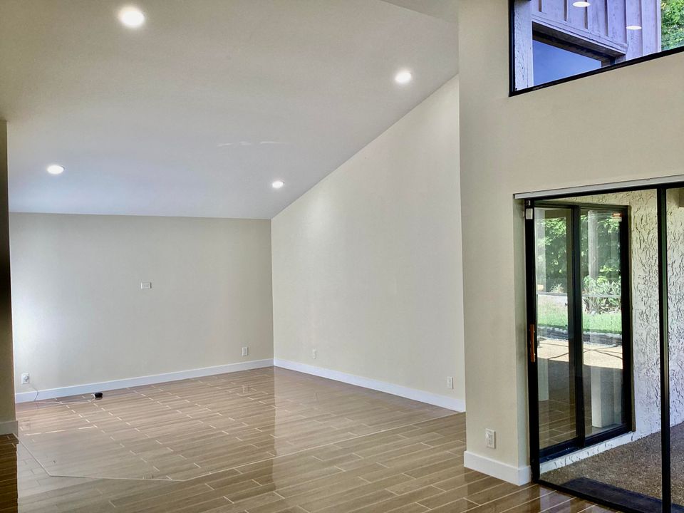 For Rent: $4,700 (3 beds, 2 baths, 1488 Square Feet)