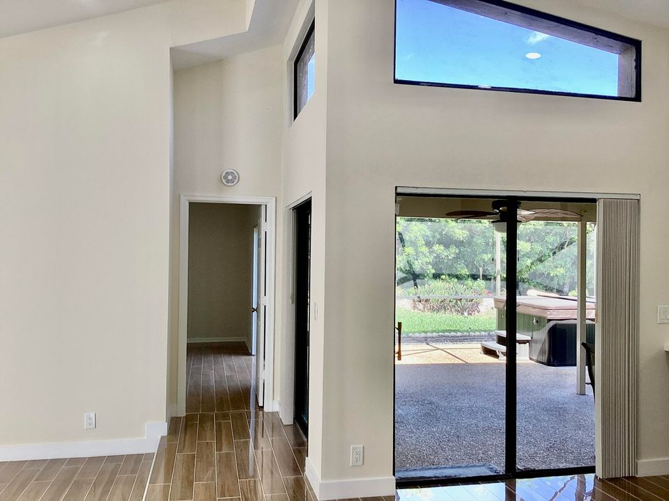 For Rent: $4,700 (3 beds, 2 baths, 1488 Square Feet)