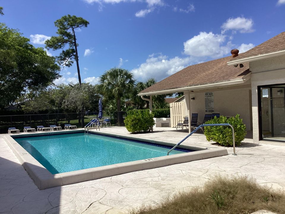 For Rent: $4,700 (3 beds, 2 baths, 1488 Square Feet)