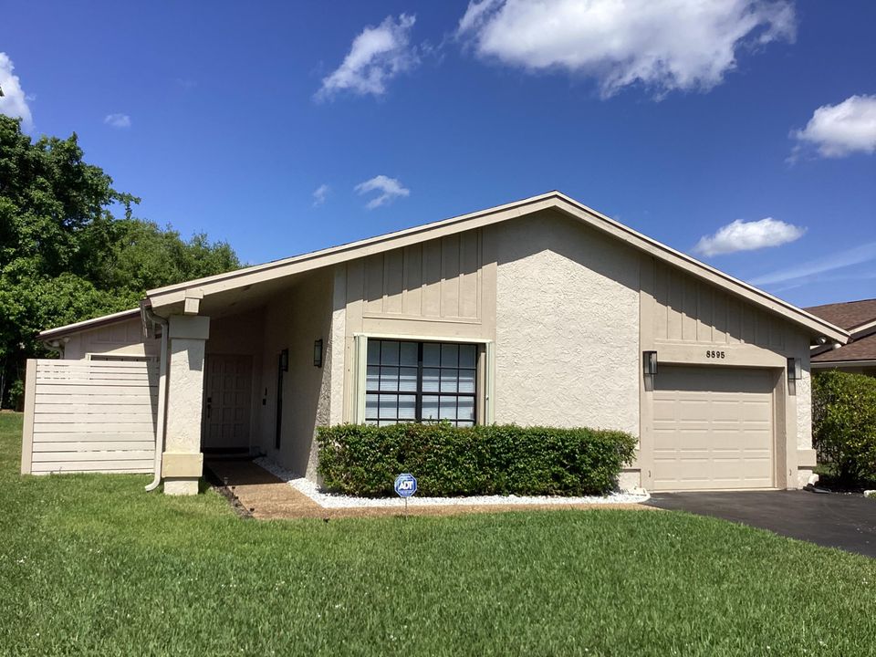 For Rent: $4,700 (3 beds, 2 baths, 1488 Square Feet)