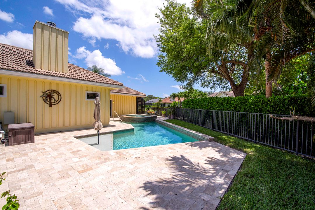 Activo con contrato: $9,000 (3 camas, 2 baños, 3039 Pies cuadrados)