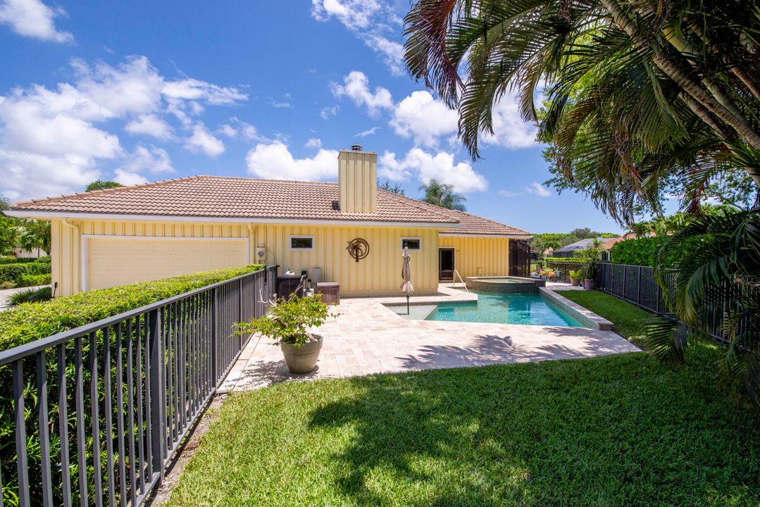 Activo con contrato: $9,000 (3 camas, 2 baños, 3039 Pies cuadrados)