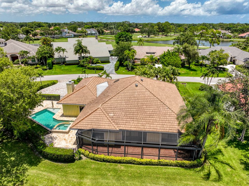 Activo con contrato: $9,000 (3 camas, 2 baños, 3039 Pies cuadrados)