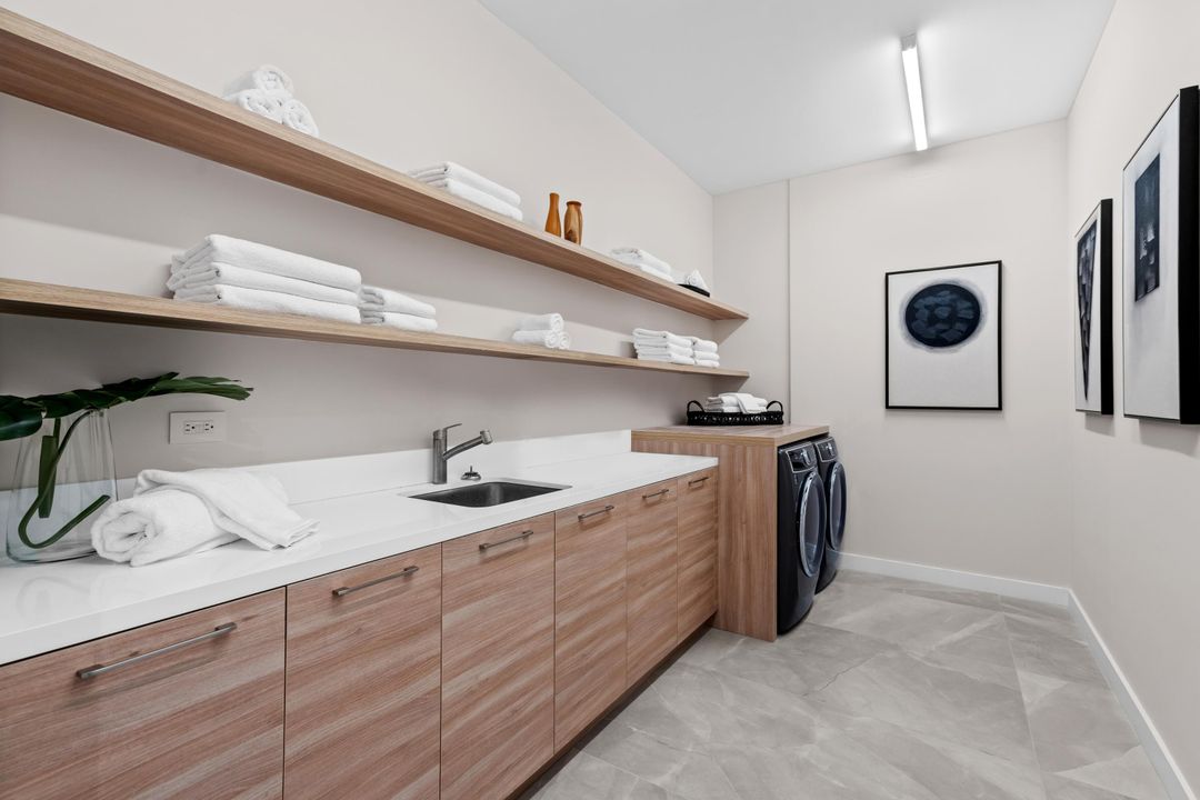 For Sale: $11,450,000 (3 beds, 3 baths, 4256 Square Feet)