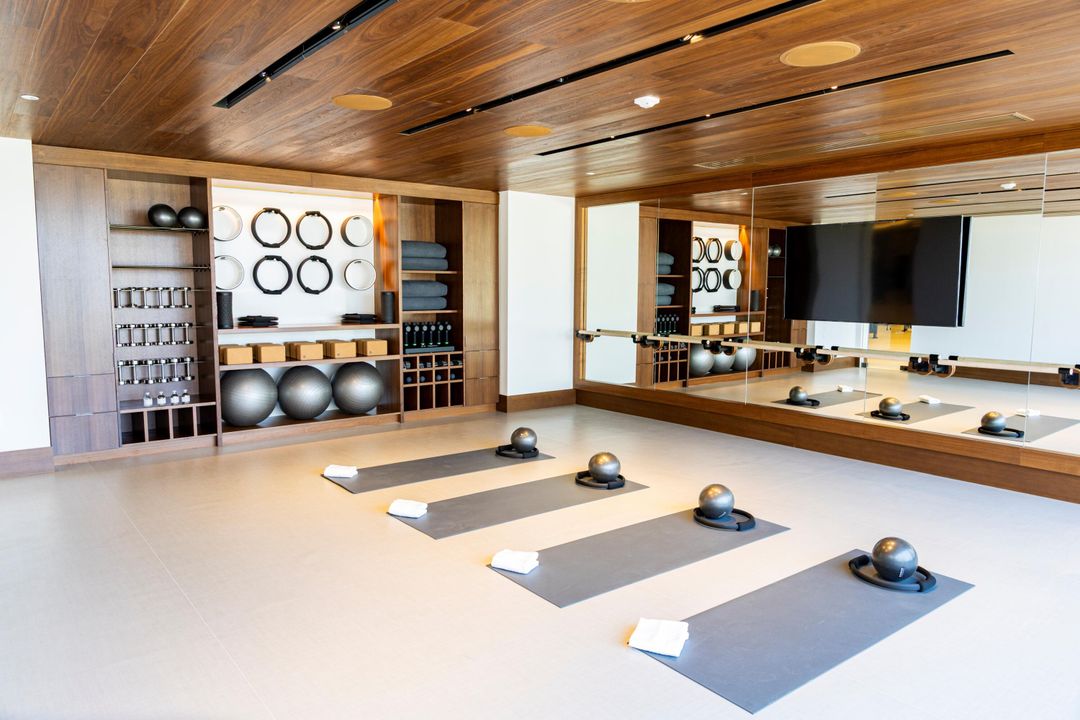 For Sale: $11,450,000 (3 beds, 3 baths, 4256 Square Feet)