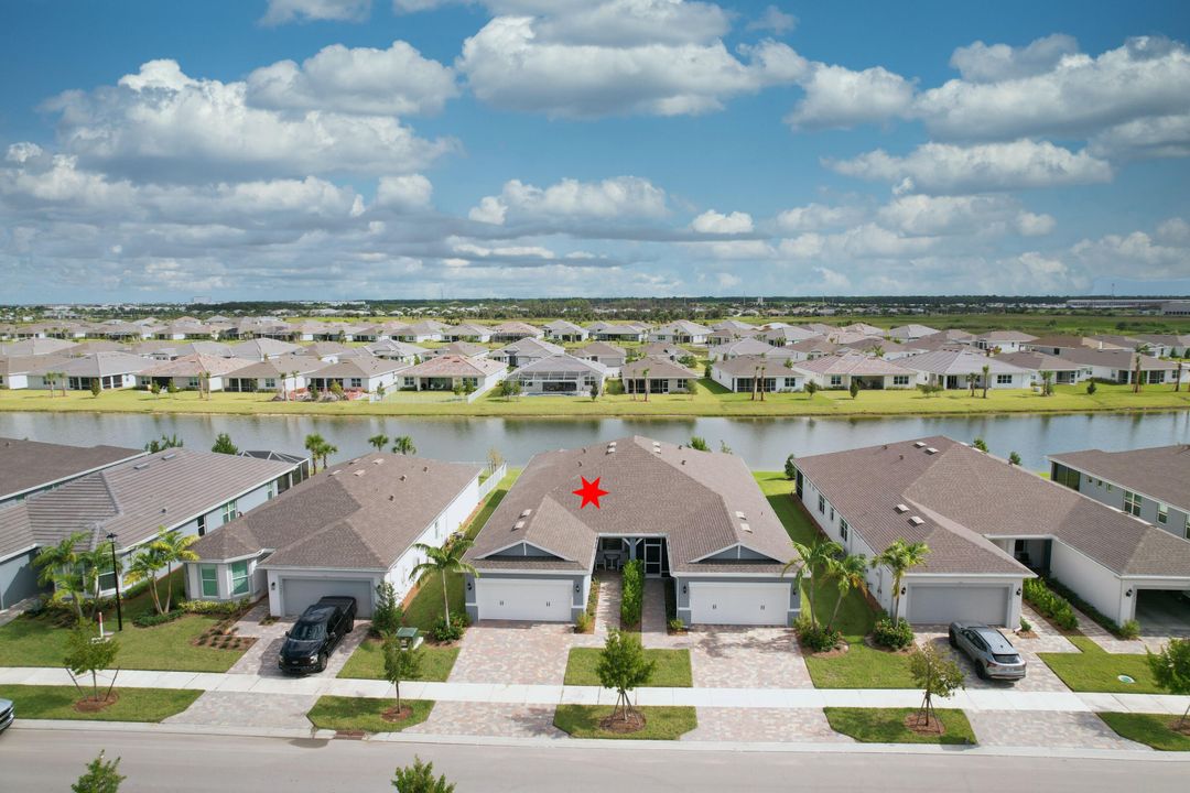 待售: $399,900 (2 贝兹, 2 浴室, 1579 平方英尺)