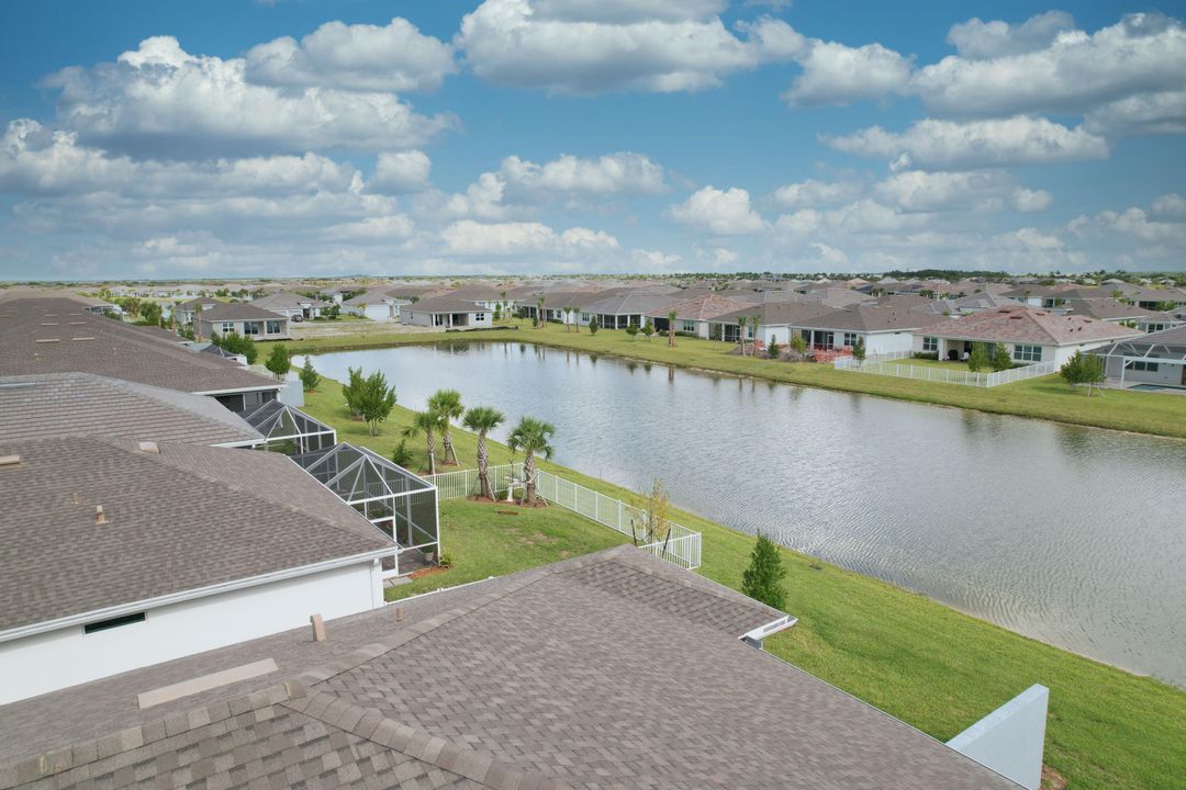 待售: $399,900 (2 贝兹, 2 浴室, 1579 平方英尺)