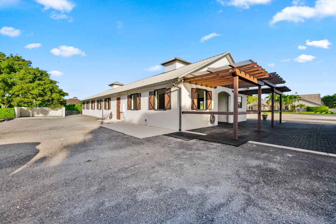 For Sale: $5,150,000 (8 beds, 7 baths, 3425 Square Feet)