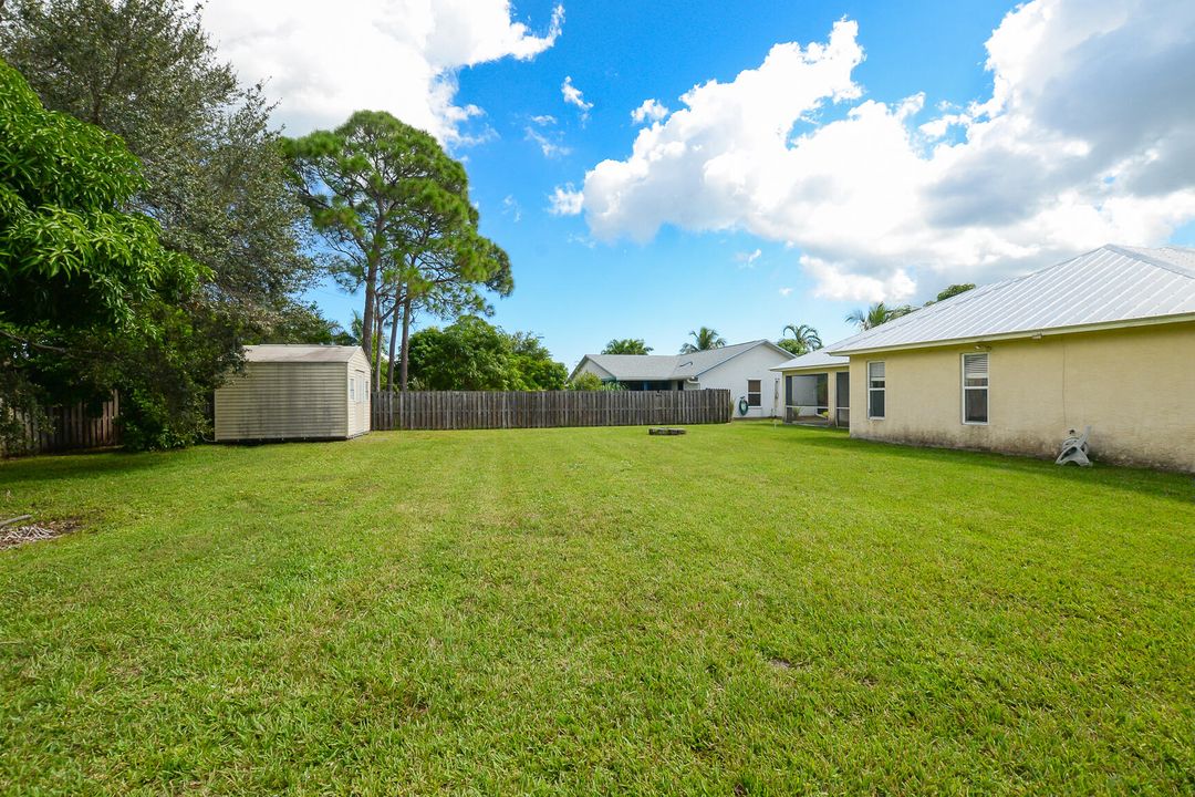 Activo con contrato: $375,000 (3 camas, 2 baños, 1863 Pies cuadrados)