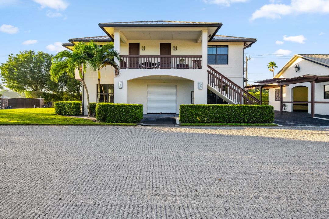 For Sale: $5,150,000 (8 beds, 7 baths, 3425 Square Feet)