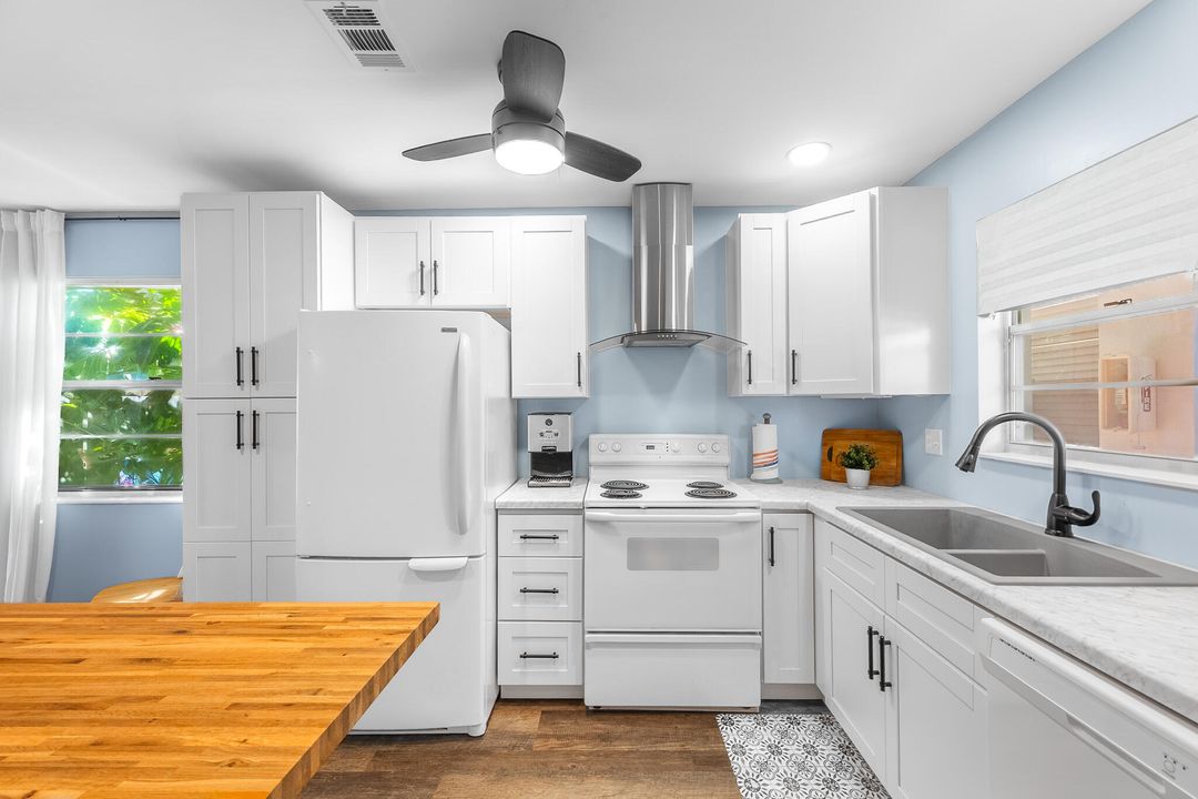 待售: $125,000 (2 贝兹, 2 浴室, 1089 平方英尺)