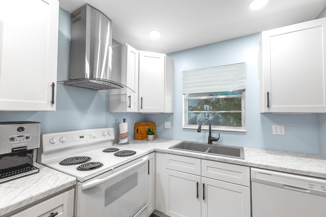 待售: $125,000 (2 贝兹, 2 浴室, 1089 平方英尺)