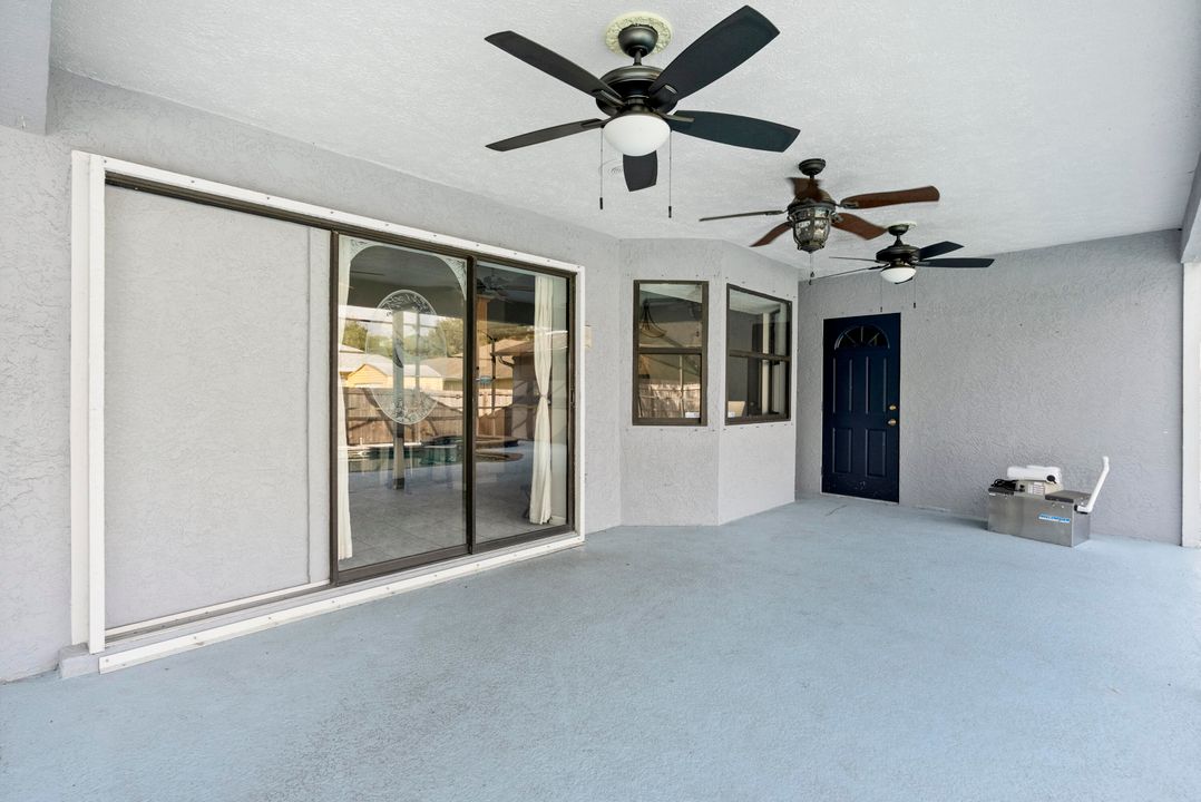 For Sale: $435,000 (3 beds, 2 baths, 1834 Square Feet)