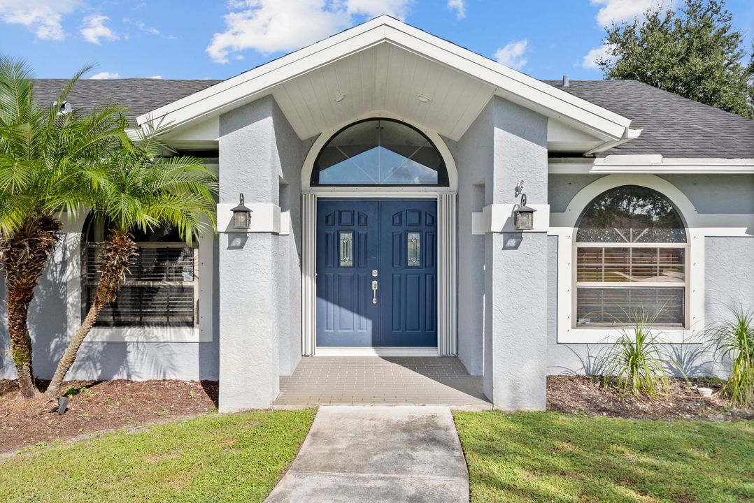 For Sale: $435,000 (3 beds, 2 baths, 1834 Square Feet)