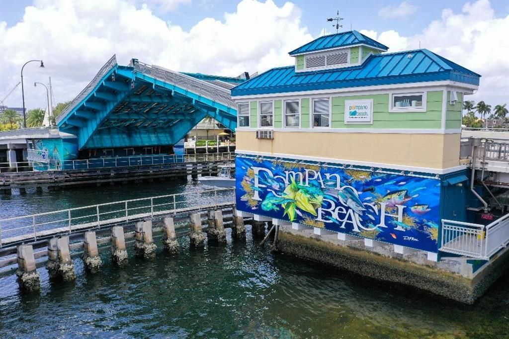 For Sale: $1,949,900 (3 beds, 3 baths, 1950 Square Feet)