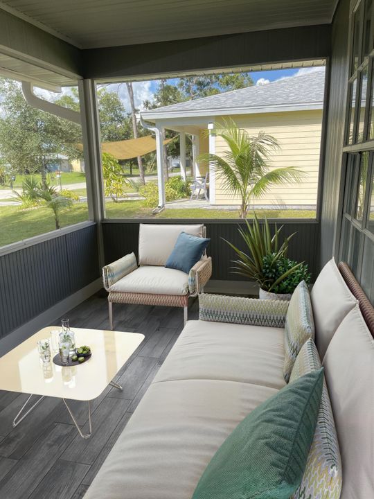 Activo con contrato: $239,900 (3 camas, 2 baños, 1152 Pies cuadrados)