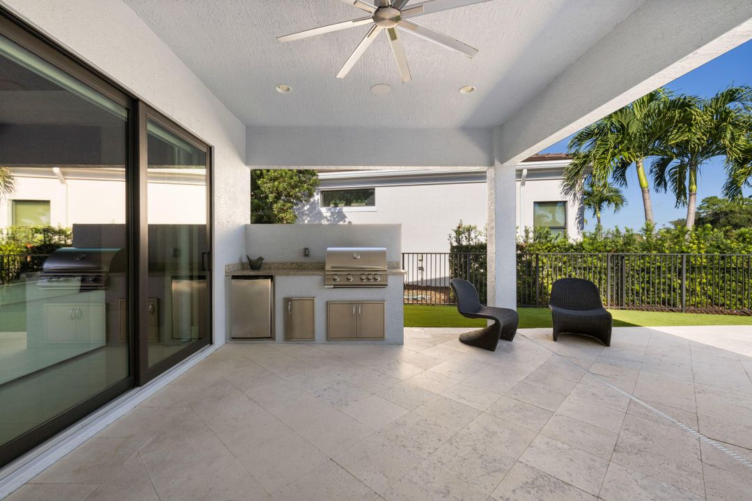 For Sale: $2,300,000 (3 beds, 3 baths, 3155 Square Feet)