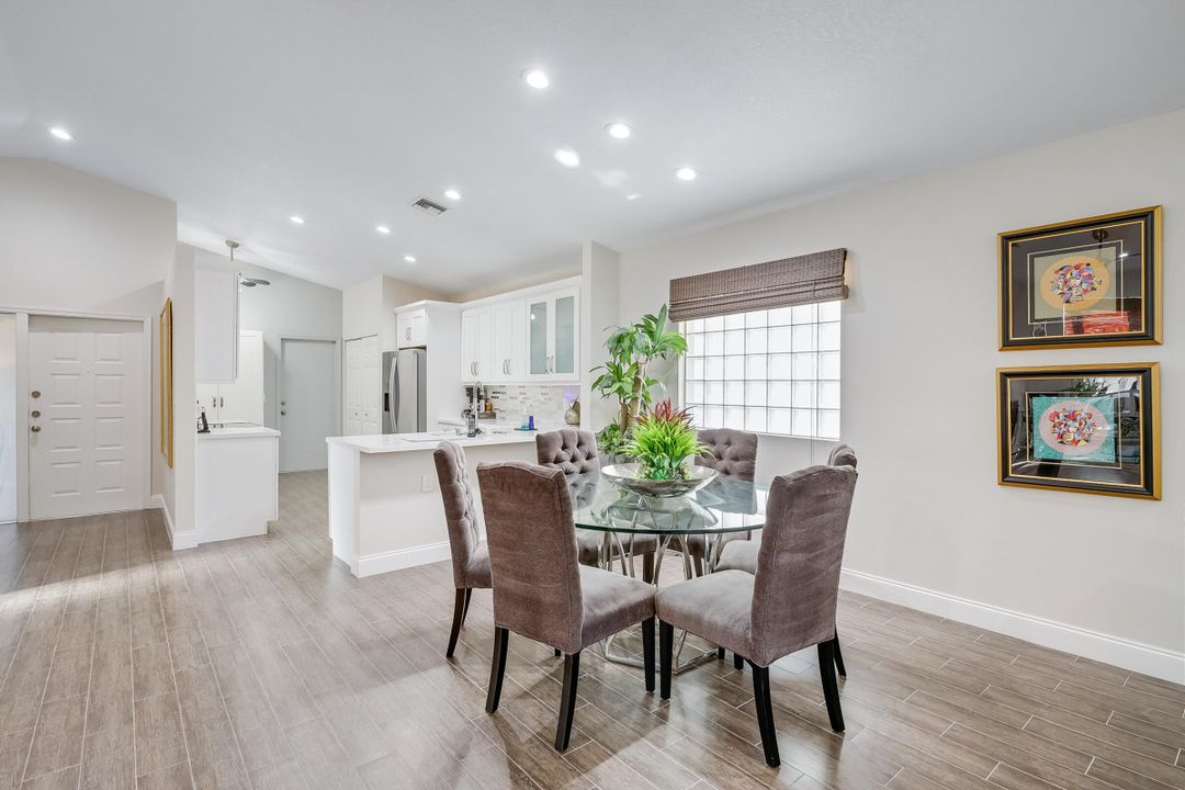 For Sale: $420,000 (2 beds, 2 baths, 1458 Square Feet)