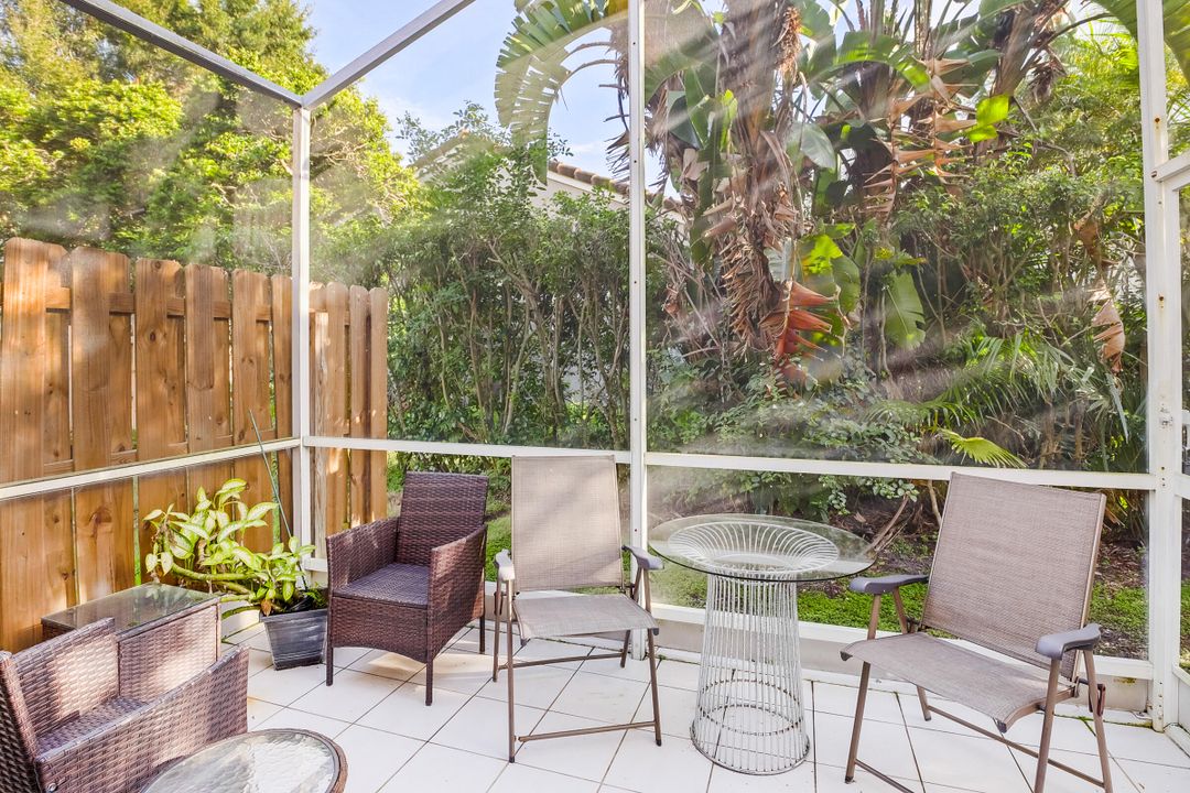 For Sale: $420,000 (2 beds, 2 baths, 1458 Square Feet)