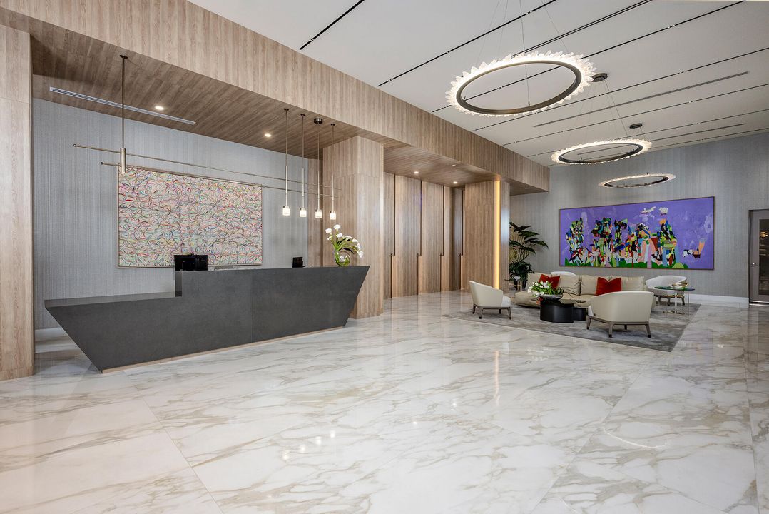 For Rent: $3,417 (1 beds, 1 baths, 833 Square Feet)