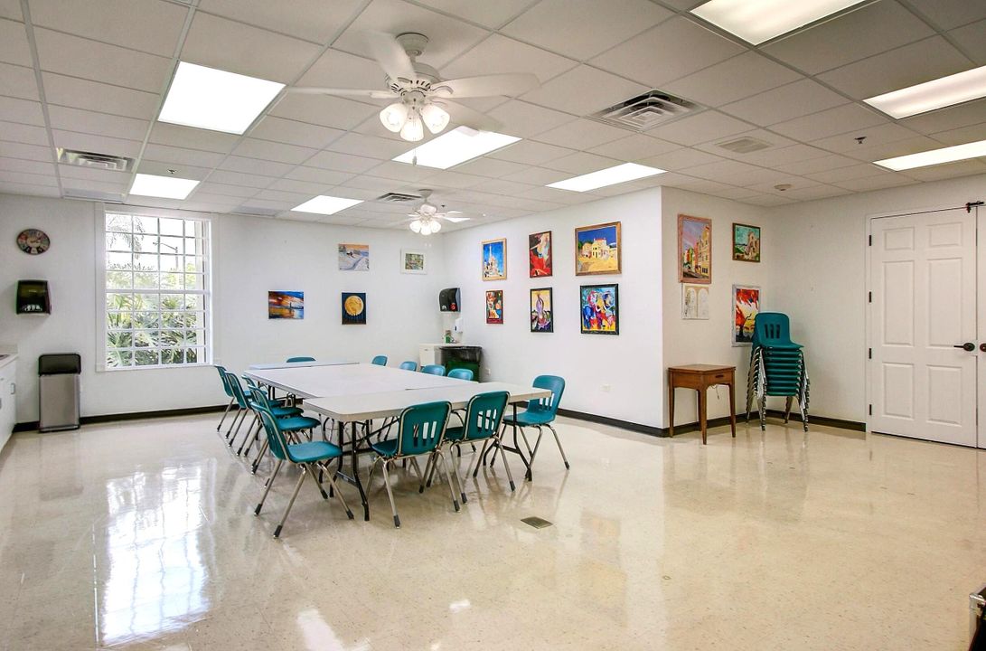 For Sale: $420,000 (2 beds, 2 baths, 1458 Square Feet)