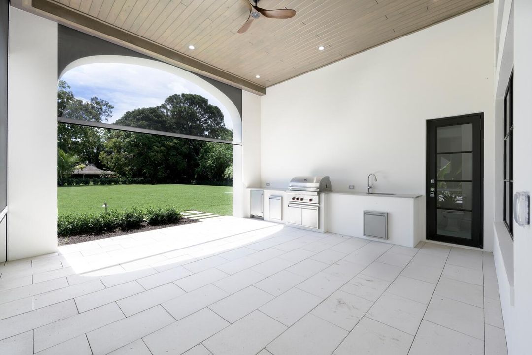 На продажу: $1,750,000 (3 спален, 2 ванн, 3187 Квадратных фут)