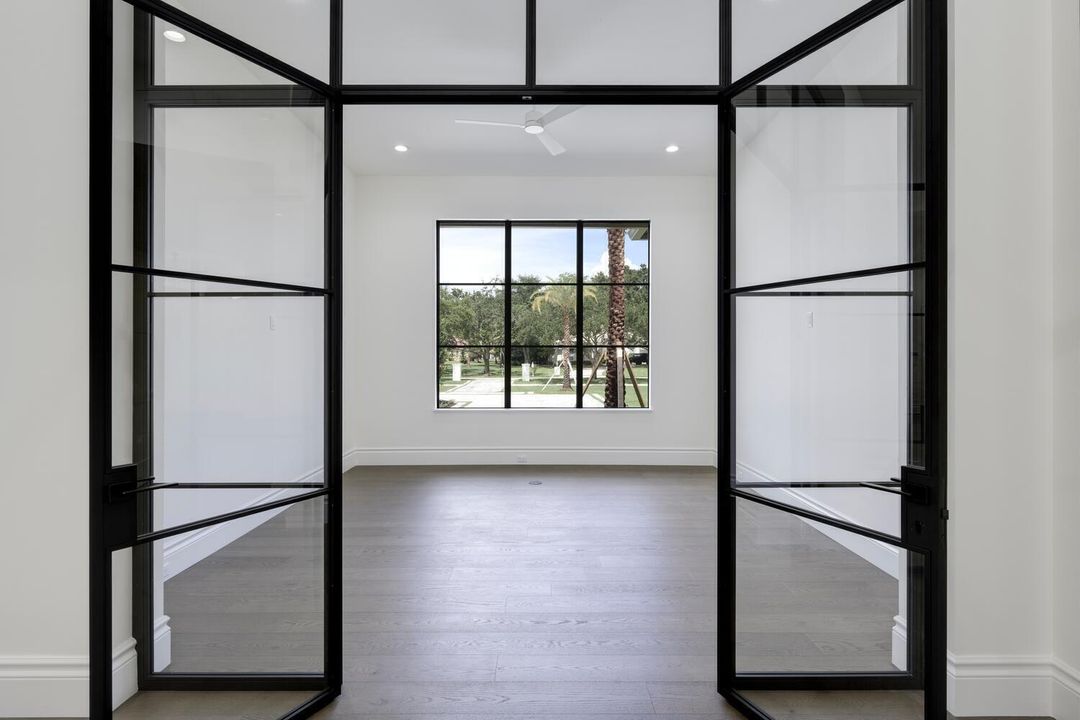 На продажу: $1,750,000 (3 спален, 2 ванн, 3187 Квадратных фут)