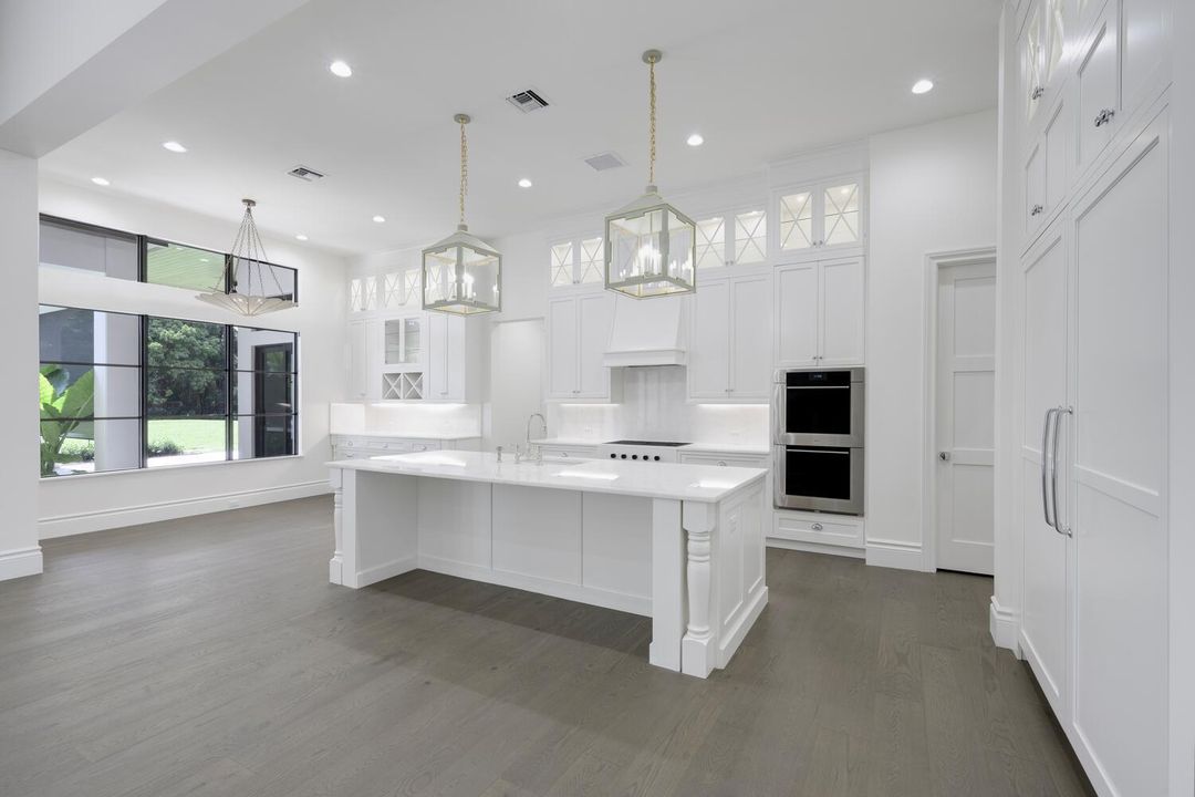 На продажу: $1,750,000 (3 спален, 2 ванн, 3187 Квадратных фут)