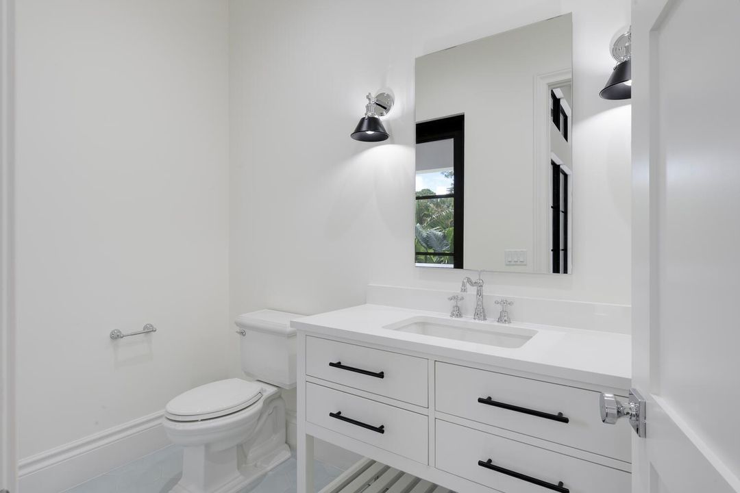 На продажу: $1,750,000 (3 спален, 2 ванн, 3187 Квадратных фут)