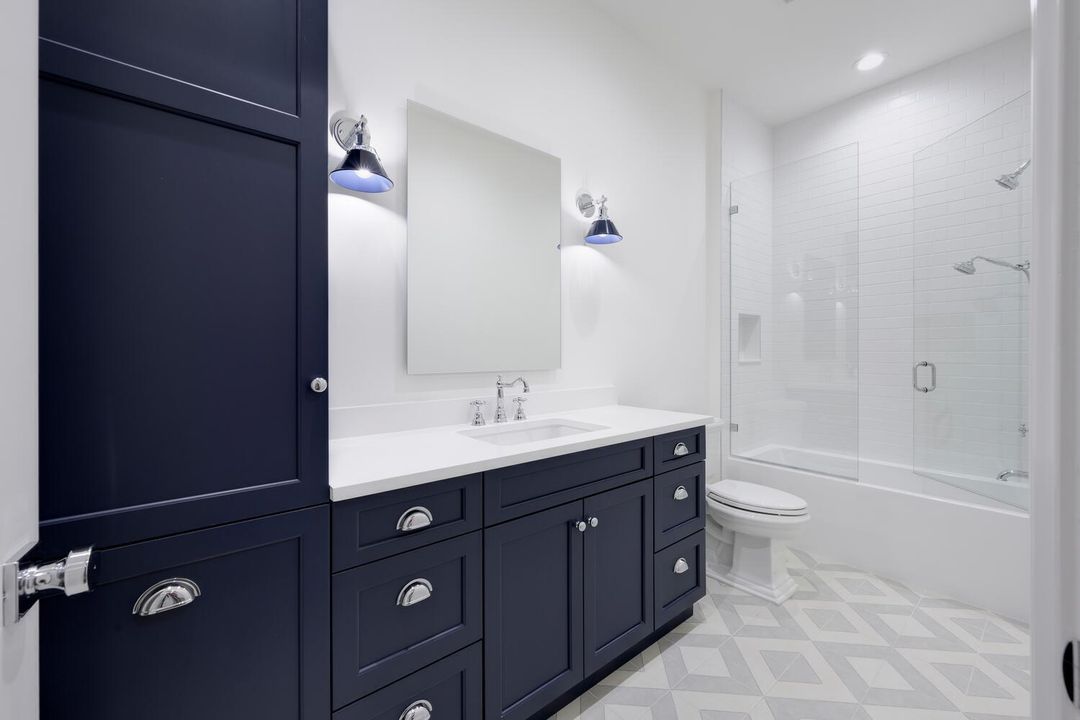 На продажу: $1,750,000 (3 спален, 2 ванн, 3187 Квадратных фут)