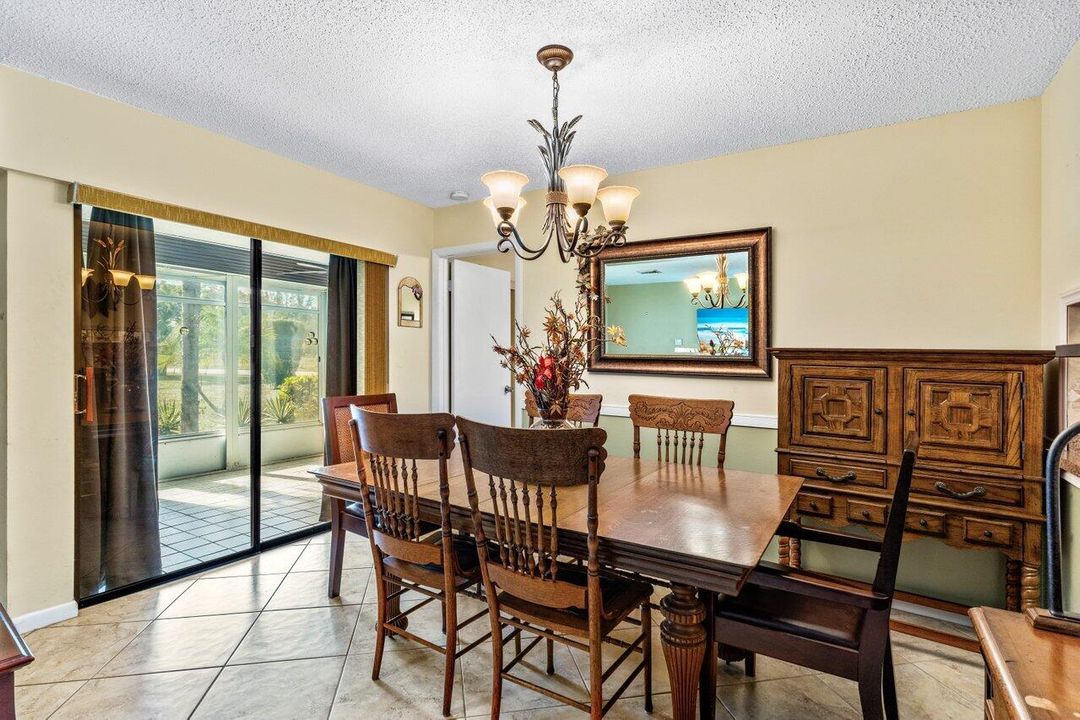 Active With Contract: $220,000 (2 beds, 2 baths, 1188 Square Feet)