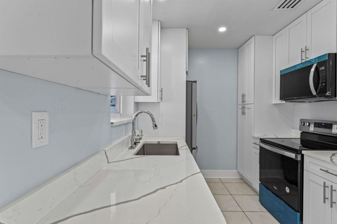 待售: $570,000 (3 贝兹, 2 浴室, 1428 平方英尺)