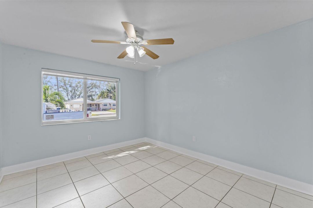 待售: $570,000 (3 贝兹, 2 浴室, 1428 平方英尺)