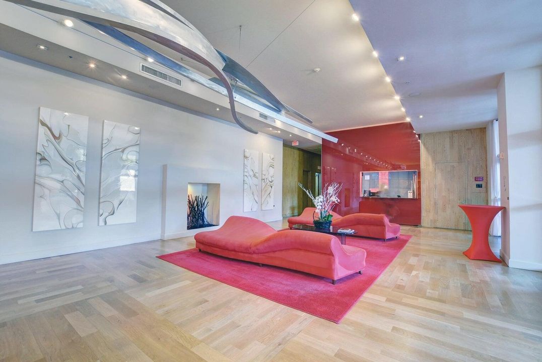 For Rent: $3,695 (2 beds, 2 baths, 1175 Square Feet)