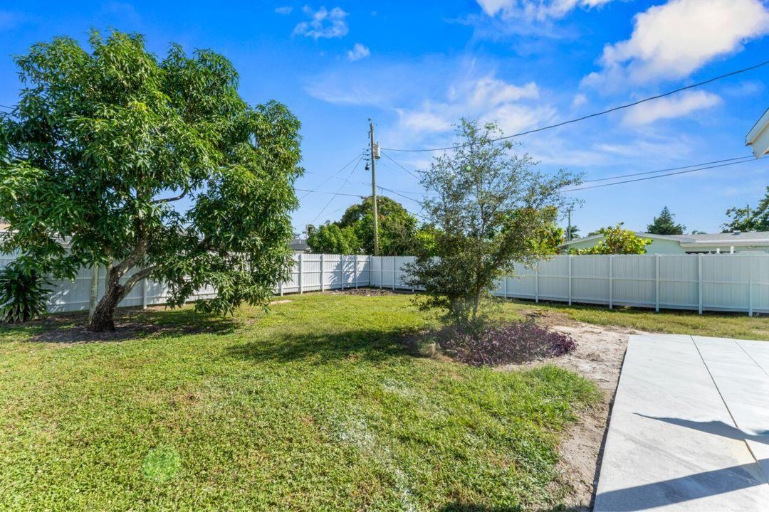 待售: $570,000 (3 贝兹, 2 浴室, 1428 平方英尺)